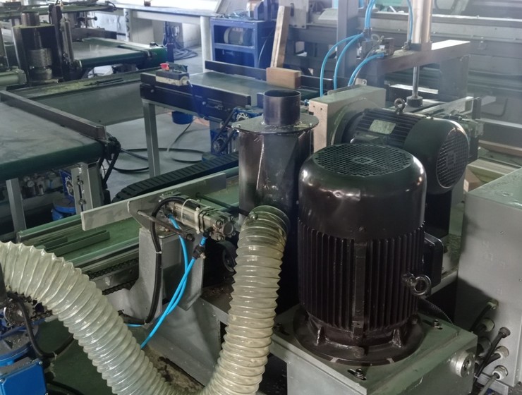 Автоматическая линия сращивания с 2 шипорезными станками и прессом 6 метров