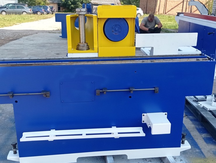 Шипорезный станок для домостроения (сечение до 220 мм)